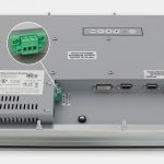 Écrans 15" à montage encastrable en façade pour usage industriel et écrans tactiles robustes homologués IP65/IP66, vue sortie de câble CC